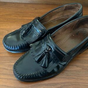 11 or 11.5 G.H. Bass Jeremy black leather loafer 1820-001 used slip-on